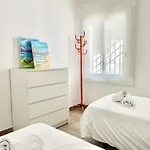 Familiar En Canyelles Appartement